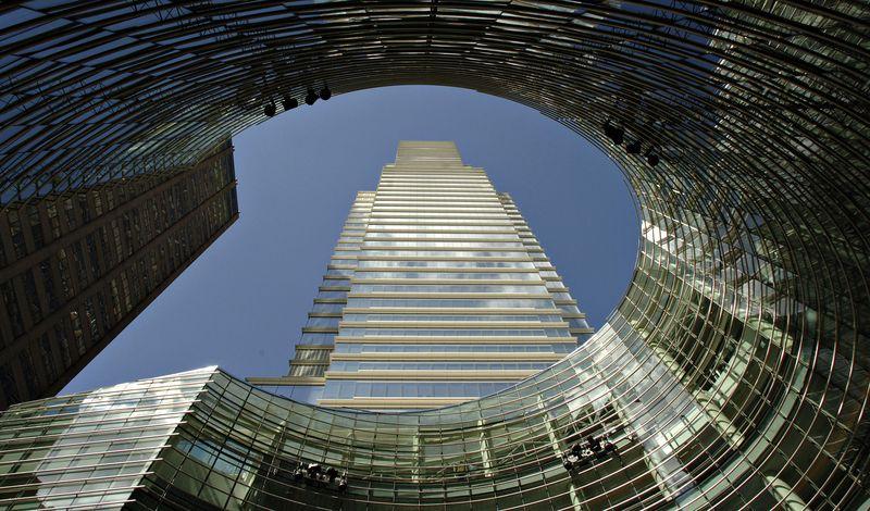 731 Lexington Avenue, home to the world headquarters of Bloomberg LP. Photographer: Daniel Acker/Bloomberg