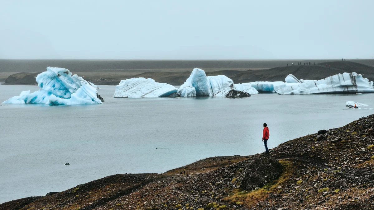 Canadian consumers will lean on ICT innovations to help them adjust to the daily impacts of climate change. Explore the hottest consumer trends in the full Ericsson ConsumerLab report. 融化的冰山