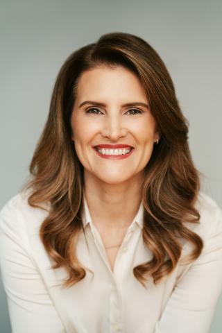 金博宝怎么注册Suzanne Long,艾伯森公司首席可持续性和变换主管